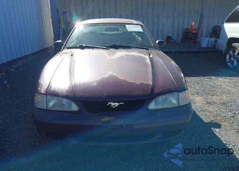 1996 Ford Mustang Gt z USA, uszkodzony, nr VIN 1FALP42X2TF130573